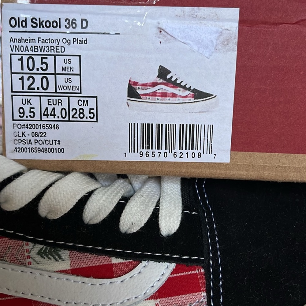 Vans Men’s Old Skool 36 D
Anaheim Factory 0g Plaid
VN0A4BW3RED
Sneakers - Picture 16 of 16